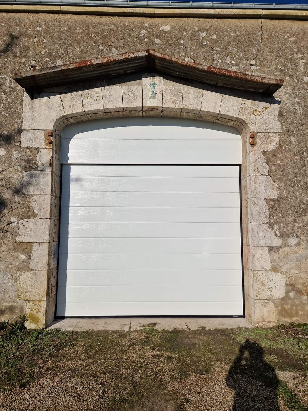 Porte de garage blanche