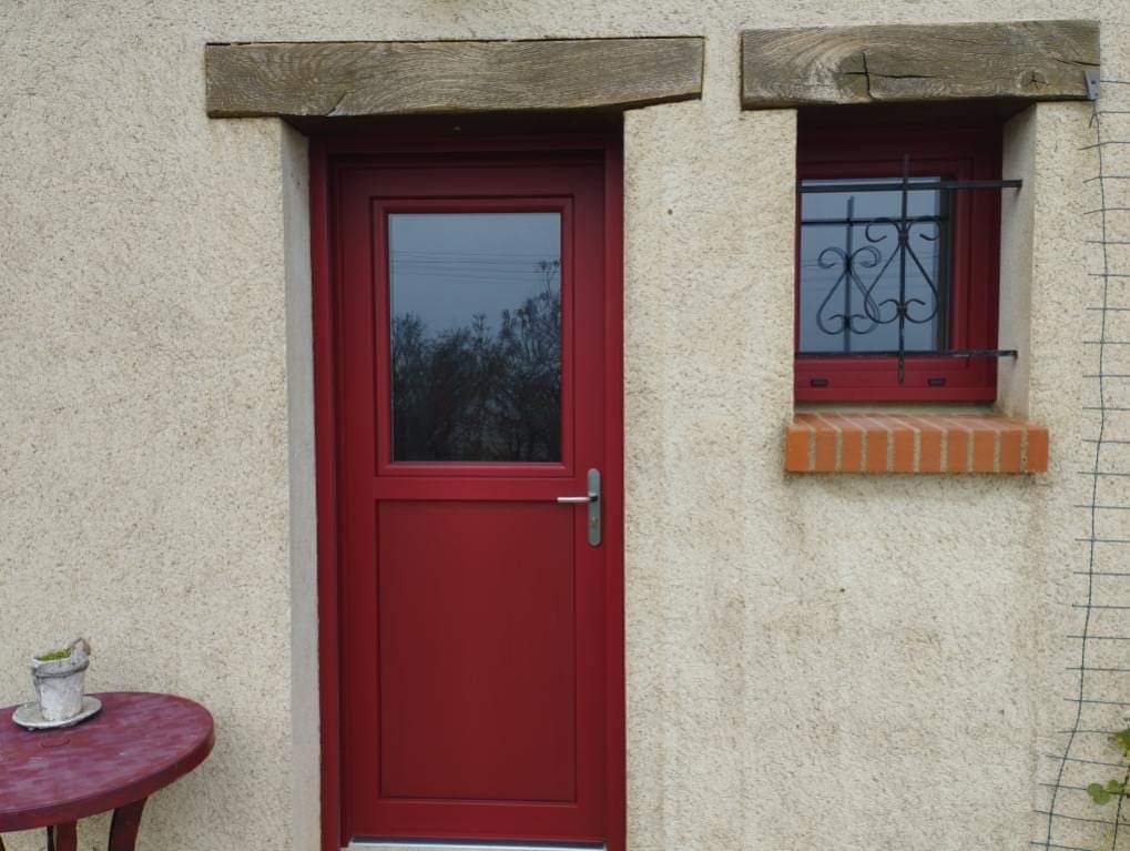 Porte d'entrée avec fenêtre